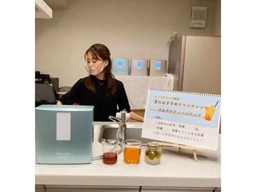 ６回目のライブ配信では１４０人が視聴